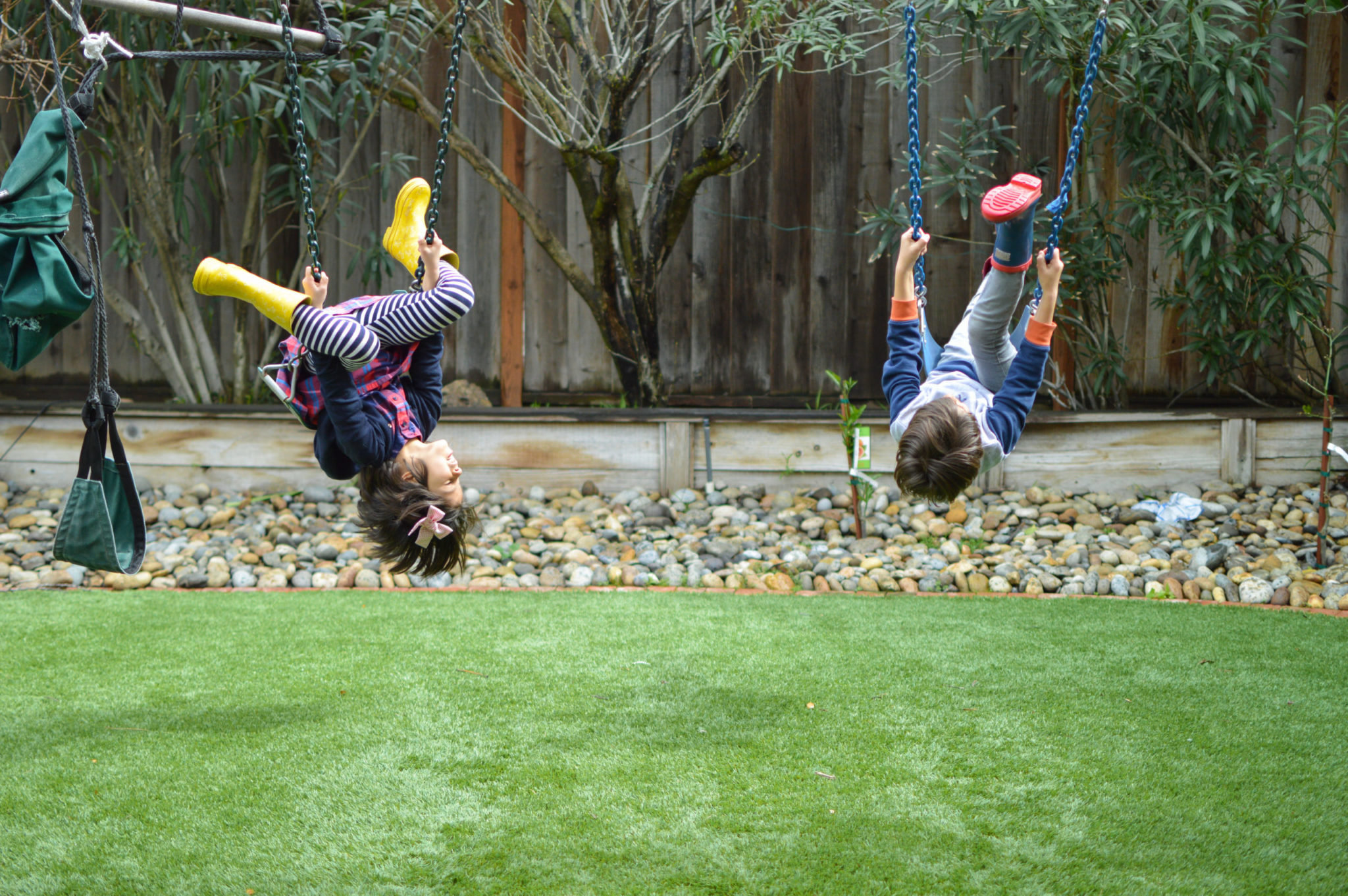 65-things-to-do-outside-with-kids-at-home-outdoor-activities-with