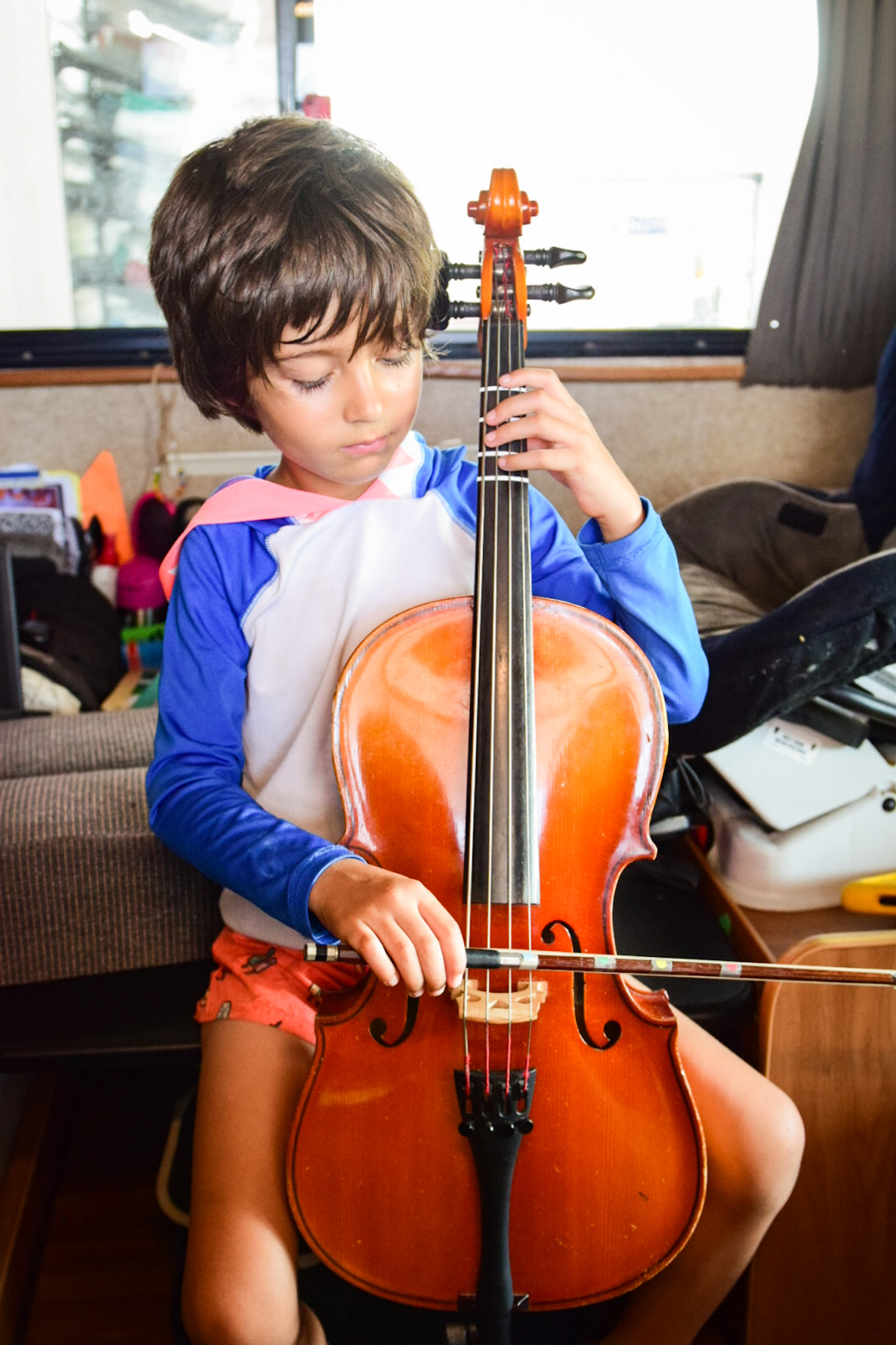 What Age To Start Violin Lessons and Other String Instruments Local 